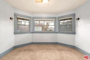 Single Family Residence, 160 Wadsworth ave, Santa Monica, CA 90405 - 8