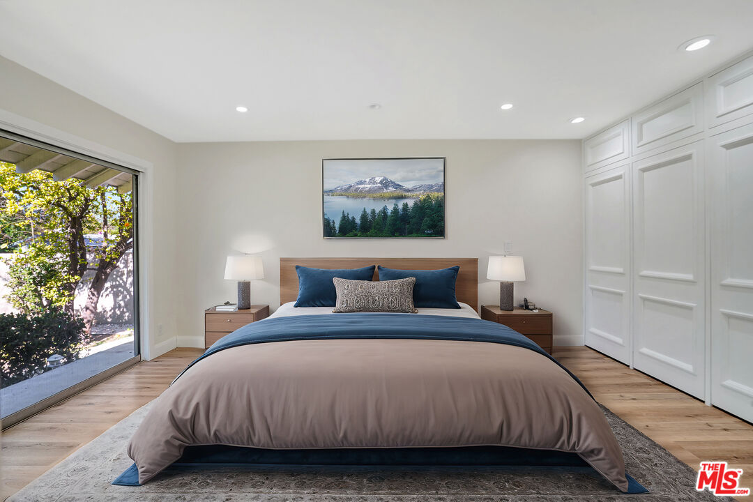 , 23153 Gonzales dr, Woodland Hills, CA 91367 - 1