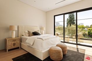 Single Family Residence, 4718 Lemona ave, Sherman Oaks, CA 91403 - 11