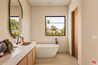 Single Family Residence, 4718 Lemona ave, Sherman Oaks, CA 91403 - 18