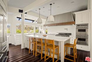 Single Family Residence, 1710 San Remo dr, Pacific Palisades, CA 90272 - 10