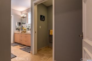 Condominium, 572 Caruso ave, Glendale, CA 91210 - 15