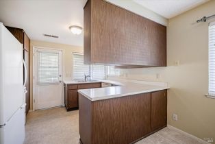 Single Family Residence,  Aspen Meadows circle, Santa Rosa, CA 95409 - 12