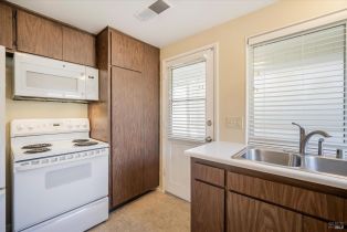 Single Family Residence,  Aspen Meadows circle, Santa Rosa, CA 95409 - 17