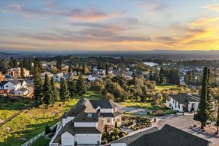 Single Family Residence,  Woodbourne place, Santa Rosa, CA 95403 - 4