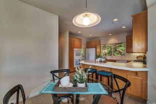 Single Family Residence,  Village Oaks court, Healdsburg, CA 95448 - 10