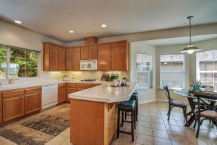 Single Family Residence,  Village Oaks court, Healdsburg, CA 95448 - 9