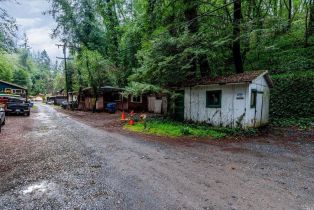 Single Family Residence,  Rio Dell court, Russian River, CA 95436 - 9