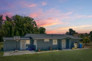 Single Family Residence,  Queens lane, Petaluma, CA 94952 - 3