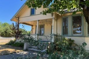 Single Family Residence,  University street, Healdsburg, CA 95448 - 9