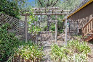 Single Family Residence,  East Agua Caliente road, Sonoma, CA 95476 - 5