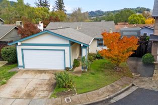 Single Family Residence, 214 Hummingbird Ct, Healdsburg, CA  Healdsburg, CA 95448