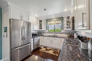 Single Family Residence,  Oak Vista drive, Santa Rosa, CA 95409 - 4