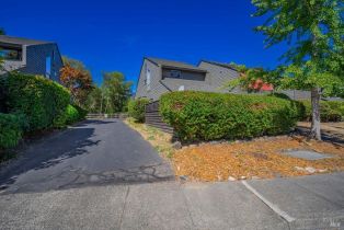 Condominium,  Valley View court, Sebastopol, CA 95472 - 3