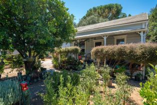 Single Family Residence, 729-733 University St, Healdsburg, CA  Healdsburg, CA 95448