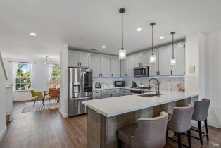 Condominium,  Mcclelland drive, Windsor, CA 95492 - 4