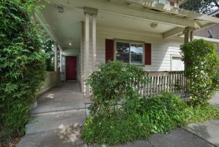 Single Family Residence,  Lodi street, Santa Rosa, CA 95401 - 2