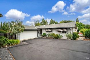 Single Family Residence, 455 Powell Ave, Healdsburg, CA  Healdsburg, CA 95448