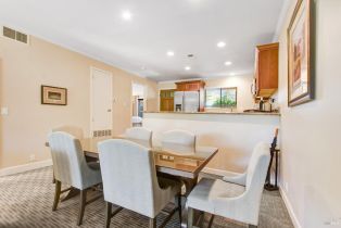 Condominium,  Augusta circle, Napa, CA 94558 - 17