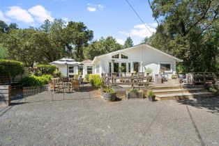 Single Family Residence, 15655 Norton Rd, Healdsburg, CA  Healdsburg, CA 95448