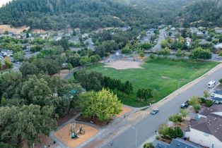 Single Family Residence,  Grape Gables way, Cloverdale, CA 95425 - 13