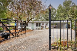 Single Family Residence, 4151 Wake Robin Dr, Glen Ellen, CA  Glen Ellen, CA 95442