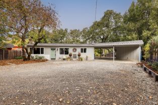 Single Family Residence,  Wake Robin drive, Glen Ellen, CA 95442 - 3