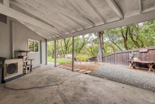 Single Family Residence,  Wake Robin drive, Glen Ellen, CA 95442 - 30