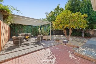 Single Family Residence,  Plaza street, Healdsburg, CA 95448 - 3