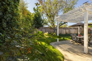 Single Family Residence,  Summerfield road, Santa Rosa, CA 95405 - 25