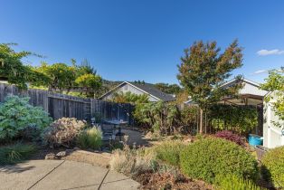 Single Family Residence,  Honeysuckle court, Cloverdale, CA 95425 - 29