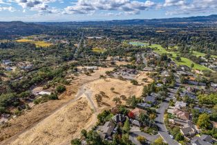 Single Family Residence,  Saint Michael circle, Napa, CA 94558 - 36