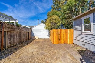 Residential Income,  11th street, Santa Rosa, CA 95401 - 47