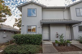 Condominium,  Elbridge avenue, Cloverdale, CA 95425 - 2