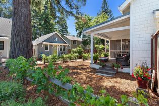 Single Family Residence,  Kennedy lane, Healdsburg, CA 95448 - 4