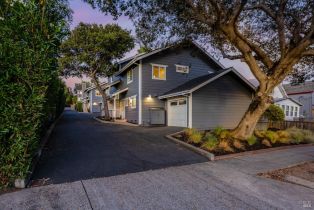 Residential Income,  Upham street, Petaluma, CA 94952 - 5