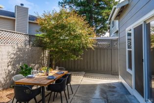 Townhouse,  Wise court, Napa, CA 94558 - 41