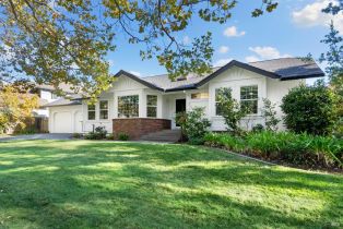 Single Family Residence,  Lakewood drive, Windsor, CA 95492 - 5