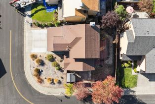 Single Family Residence,  Poplar way, Windsor, CA 95492 - 34