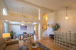 Single Family Residence,  La Quinta drive, Windsor, CA 95492 - 2