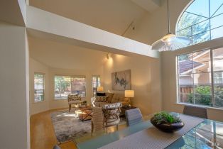 Single Family Residence,  La Quinta drive, Windsor, CA 95492 - 32