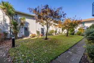 Condominium,  Marina drive, Napa, CA 94559 - 8