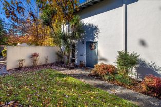 Condominium,  Marina drive, Napa, CA 94559 - 2