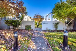 Condominium,  Marina drive, Napa, CA 94559 - 6