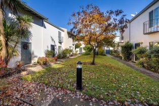 Condominium,  Marina drive, Napa, CA 94559 - 9