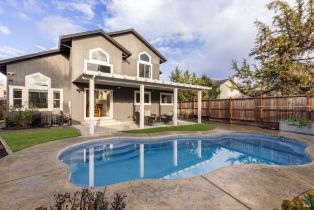 Single Family Residence,  Piccadilly circle, Windsor, CA 95492 - 32