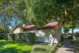 Condominium,  Park Place drive, Petaluma, CA 94954 - 2