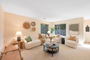 Condominium,  Park Place drive, Petaluma, CA 94954 - 7