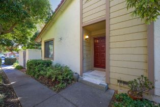 Condominium,  Park Place drive, Petaluma, CA 94954 - 4