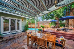 Single Family Residence,  Barrio way, Windsor, CA 95492 - 27